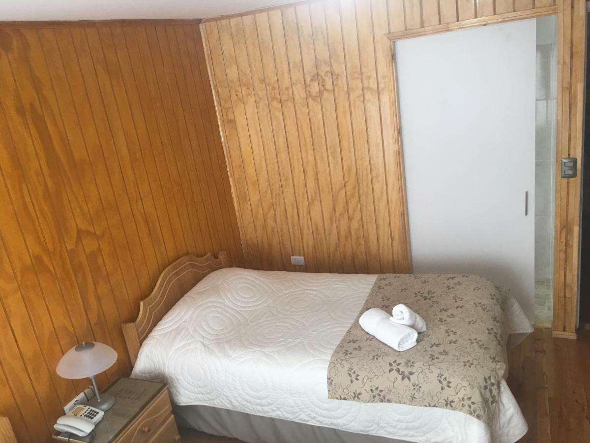 Hostal Loreto Belen Puerto Natales Exterior photo